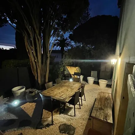 Apartment Plein Centre Avec Jardin Saint-Tropez